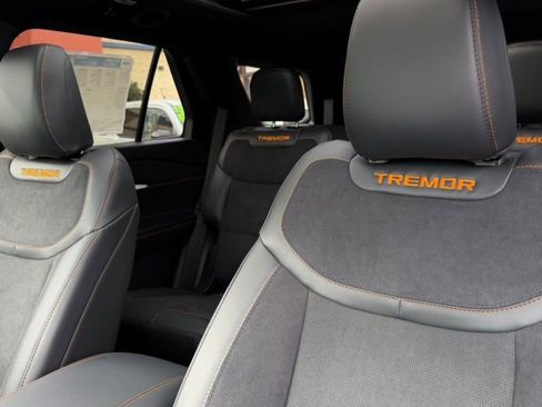 Used 2026 Ford Explorer Tremor w/ Tremor Convenience Package AWD/4WD image 17