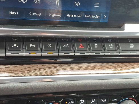 Certified 2024 Chevrolet Silverado 1500 LT Trail Boss w/ Convenience Package II image 25