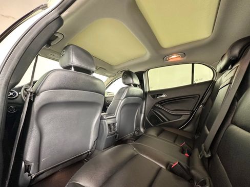 Used 2015 Mercedes-Benz GLA 250 4MATIC image 18