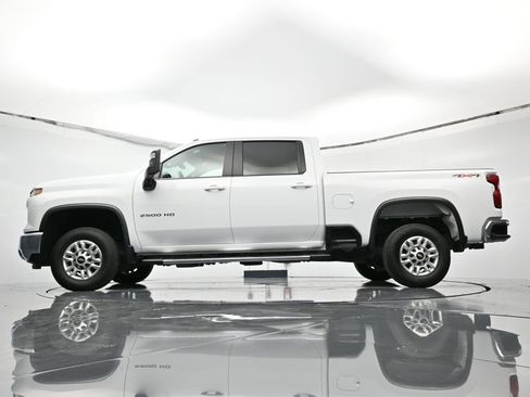 Certified 2025 Chevrolet Silverado 2500 LT w/ Convenience Package image 42