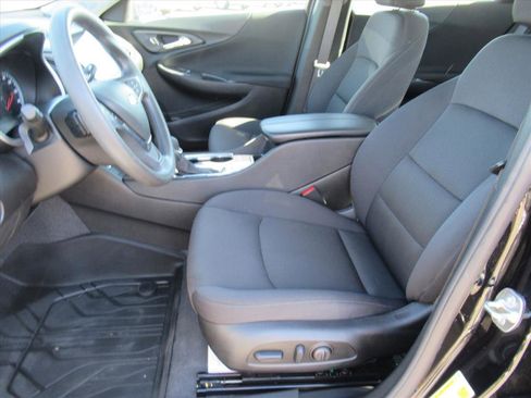 Used 2024 Chevrolet Malibu LT image 18