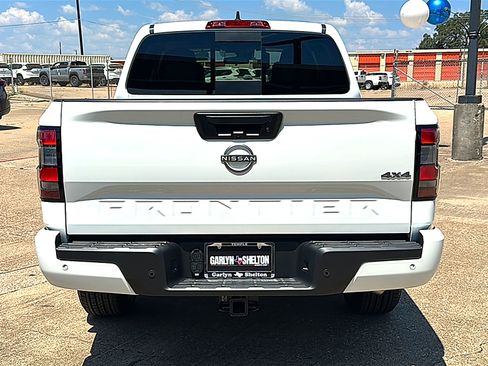 New 2026 Nissan Frontier SV w/ SV Convenience Package AWD/4WD image 7