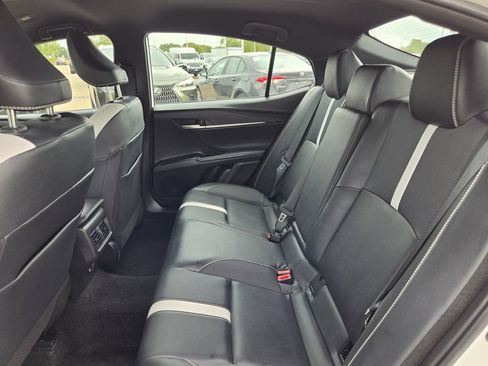 Used 2025 Toyota Camry SE FWD image 29