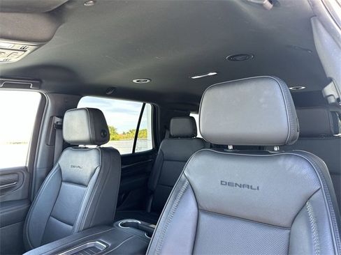 Used 2024 GMC Yukon Denali image 16