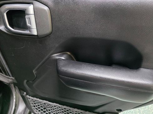 Used 2019 Jeep Wrangler Unlimited Rubicon AWD/4WD image 24