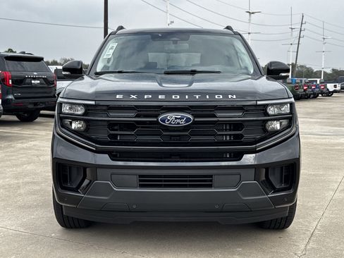 New 2026 Ford Expedition Max Active image 3