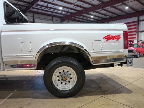 Used 1993 Ford F150 XLT image 5