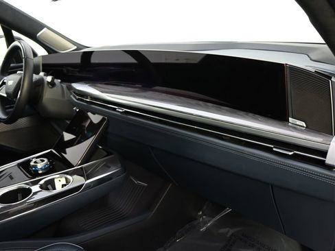 New 2025 Cadillac Escalade IQ Luxury 2 AWD/4WD image 15