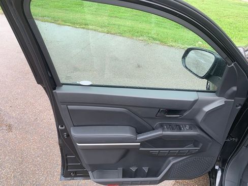 New 2025 Toyota Tacoma SR5 image 11