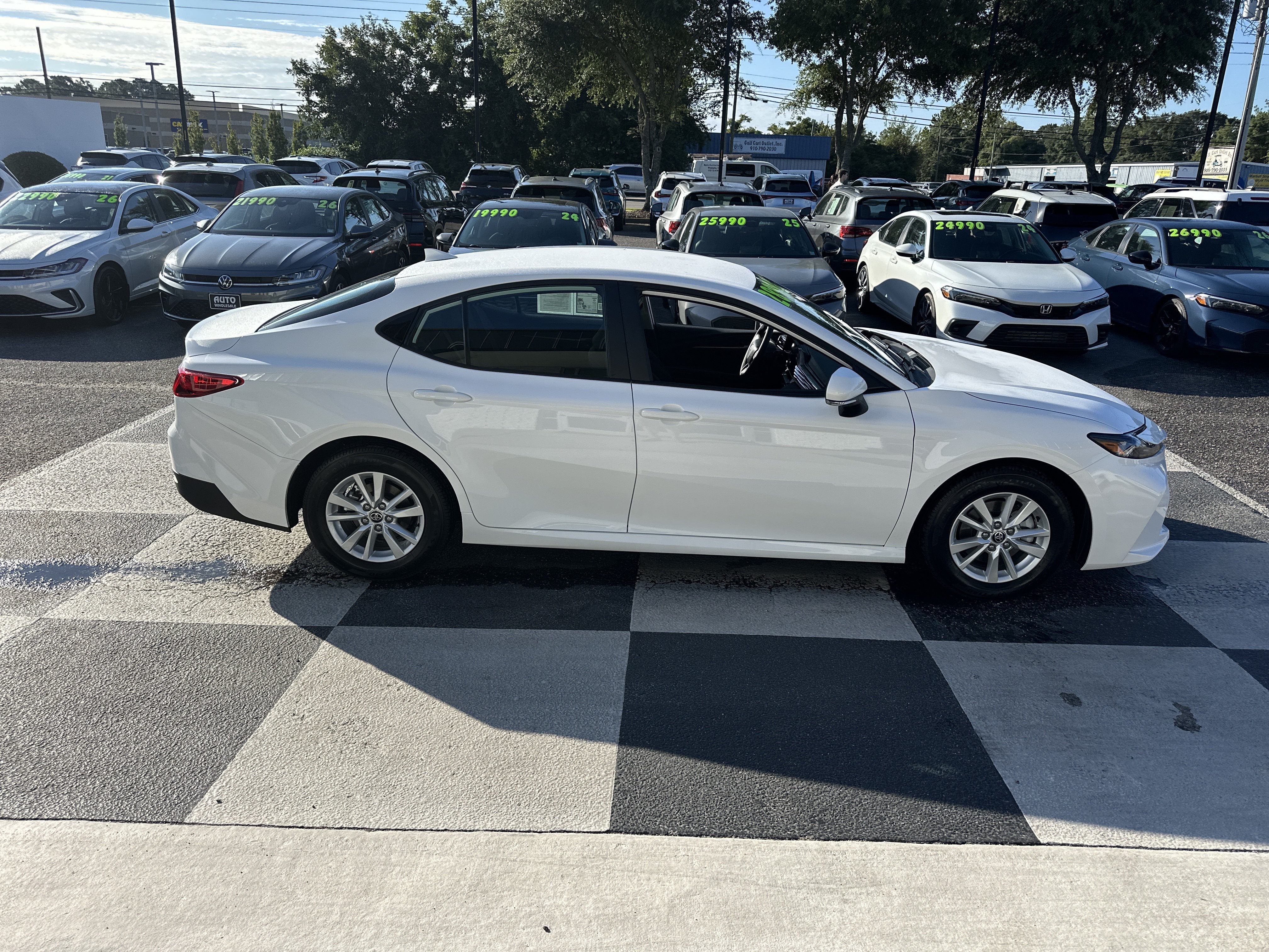Used 2026 Toyota Camry LE FWD image 3