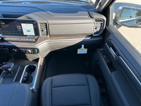 New 2026 GMC Sierra 1500 SLT w/ SLT Premium Plus Package image 33