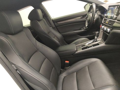 Used 2018 Honda Accord Sport image 21