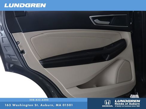 Used 2021 Ford Edge Titanium image 13