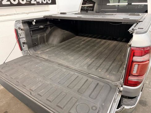 Used 2019 RAM 1500 Limited AWD/4WD image 38