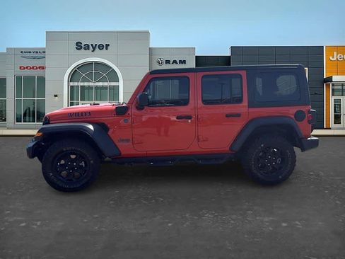 Used 2023 Jeep Wrangler Unlimited w/ 8.4" Radio Group AWD/4WD image 4