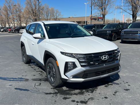 New 2026 Hyundai Tucson Blue SE AWD/4WD image 4