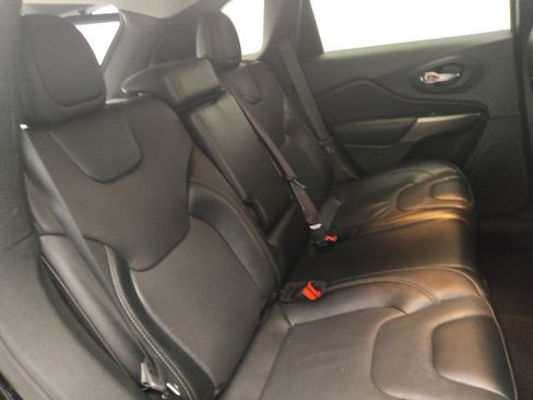 Used 2022 Jeep Cherokee Latitude Lux image 19