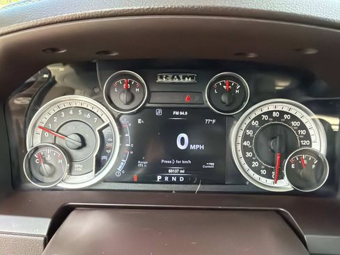 Used 2015 RAM 1500 Laramie w/ Convenience Group RWD image 32