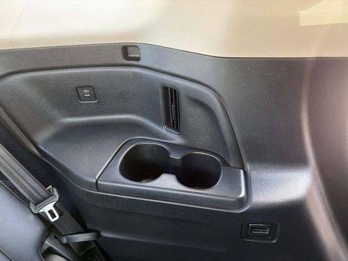 Used 2025 Honda Pilot Touring image 19