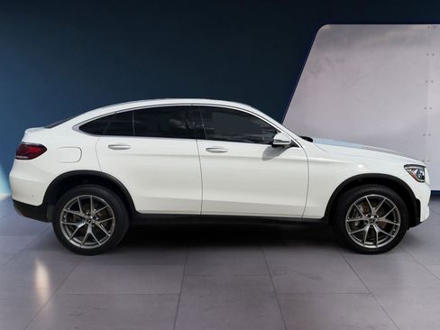 Used 2022 Mercedes-Benz GLC 300 4MATIC Coupe image 6
