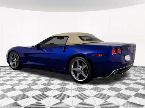 Used 2006 Chevrolet Corvette Base w/ Preferred Equipment Group image 11