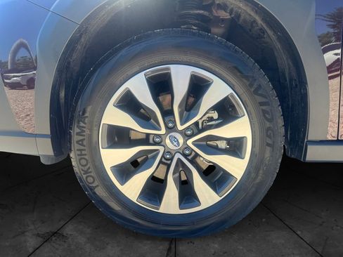 Certified 2025 Subaru Outback Limited AWD/4WD image 14