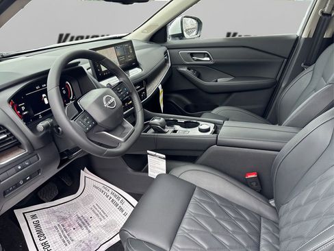 New 2026 Nissan Rogue Platinum w/ Platinum Premium Package image 9