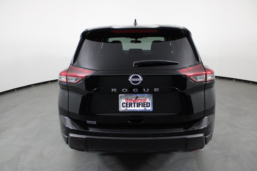 Certified 2025 Nissan Rogue S FWD image 11