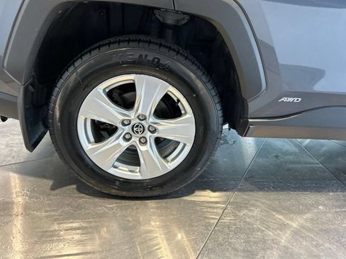 Used 2020 Toyota RAV4 XLE w/ All Weather Liner Package AWD/4WD image 18