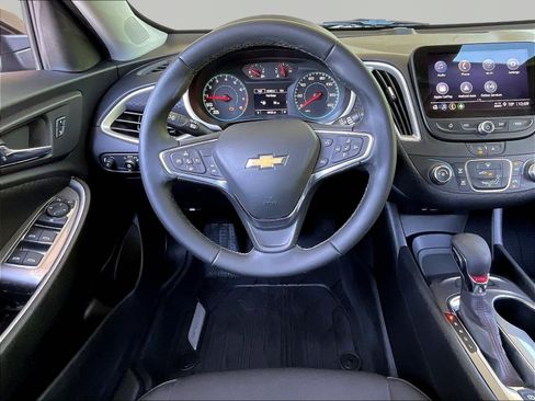 Used 2024 Chevrolet Malibu RS FWD image 8
