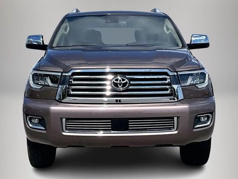 Used 2018 Toyota Sequoia Platinum image 3