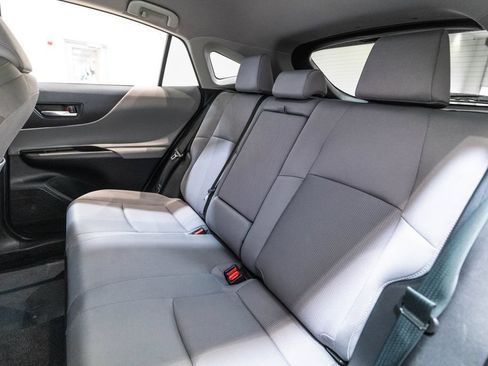 Used 2024 Toyota Venza LE AWD/4WD image 29