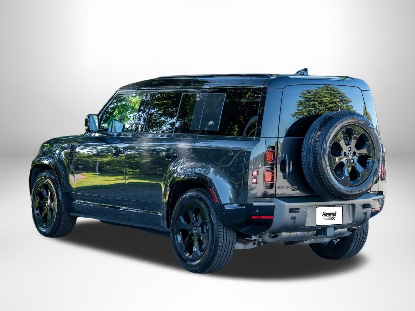 Used 2023 Land Rover Defender 110 X-Dynamic SE AWD/4WD image 6