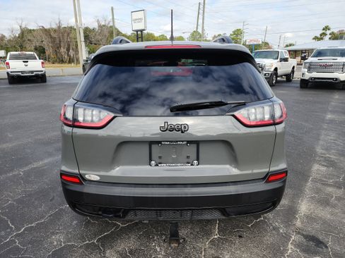 Used 2022 Jeep Cherokee Latitude w/ Sun & Sound Group image 5