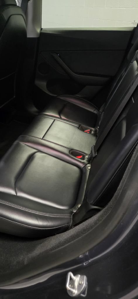 Used 2023 Tesla Model Y AWD image 9