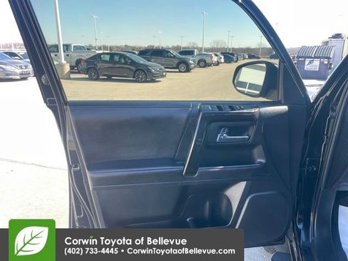 Used 2024 Toyota 4Runner TRD Off-Road image 18