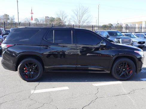 Used 2020 Chevrolet Traverse Premier w/ Redline Edition image 11