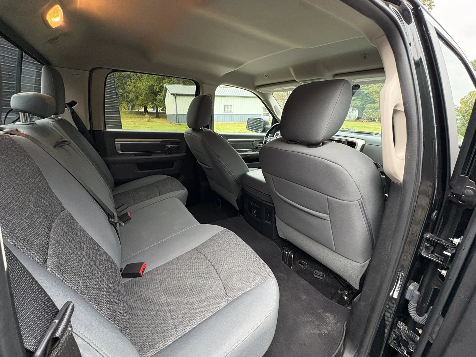 Used 2017 RAM 1500 Big Horn AWD/4WD image 18
