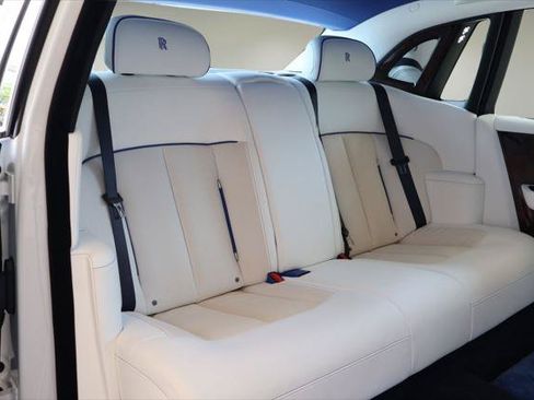 Certified 2023 Rolls-Royce Phantom Extended Wheelbase w/ Leather Finishing Pack RWD image 20