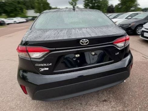 Used 2024 Toyota Corolla LE FWD image 3