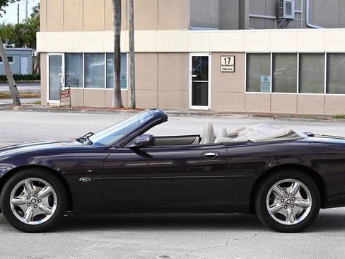 Used 1998 Jaguar XK8 Convertible image 5