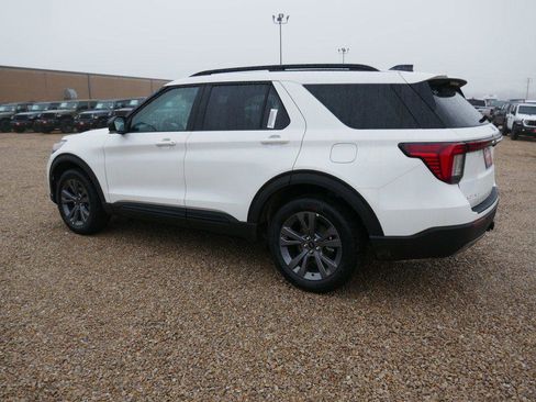New 2026 Ford Explorer Active w/ Active Comfort Package image 5