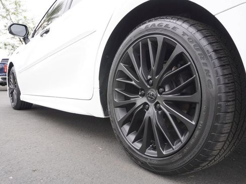 Used 2019 Toyota Camry SE image 6