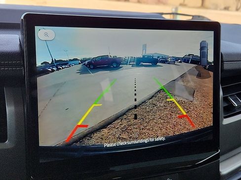 Used 2024 Ford Expedition Max XLT image 8