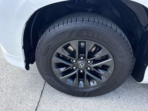 Certified 2023 Lexus GX 460 Premium AWD/4WD image 10