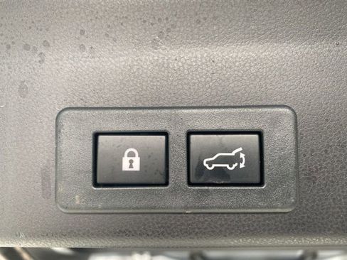 Used 2022 Subaru Ascent Limited w/ Technology Package image 8