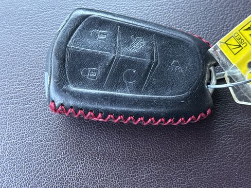 Used 2020 Cadillac XT6 Premium Luxury image 36