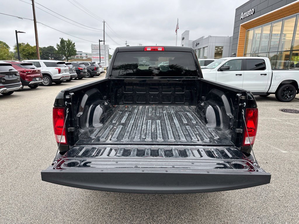 Used 2024 RAM 1500 Classic SLT AWD/4WD image 32
