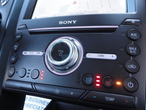 Used 2019 Ford Fusion Titanium image 28