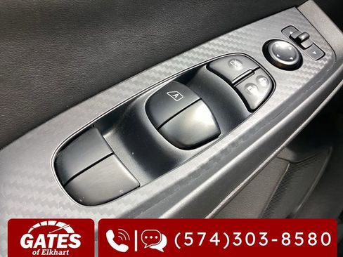 Used 2025 Nissan Sentra SV FWD image 19